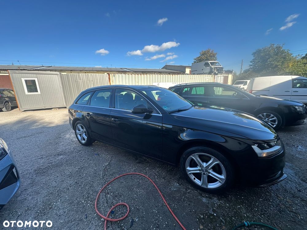 Audi A4 Avant 2012 photo 4
