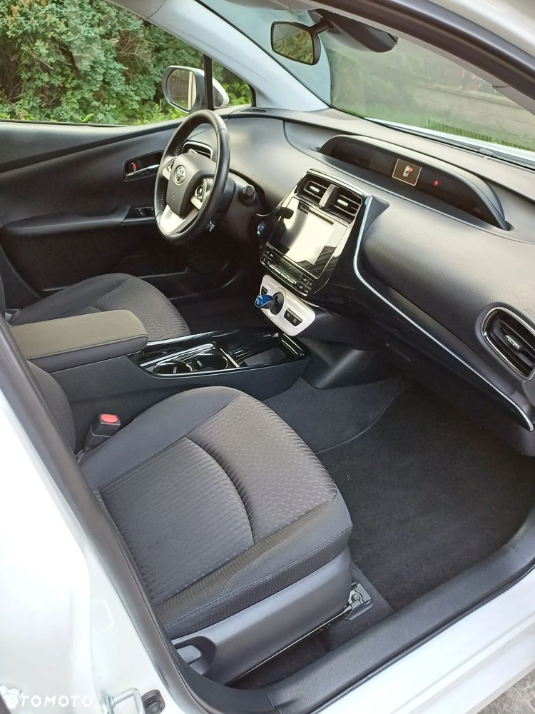 Toyota Prius Hybrid Comfort - 6