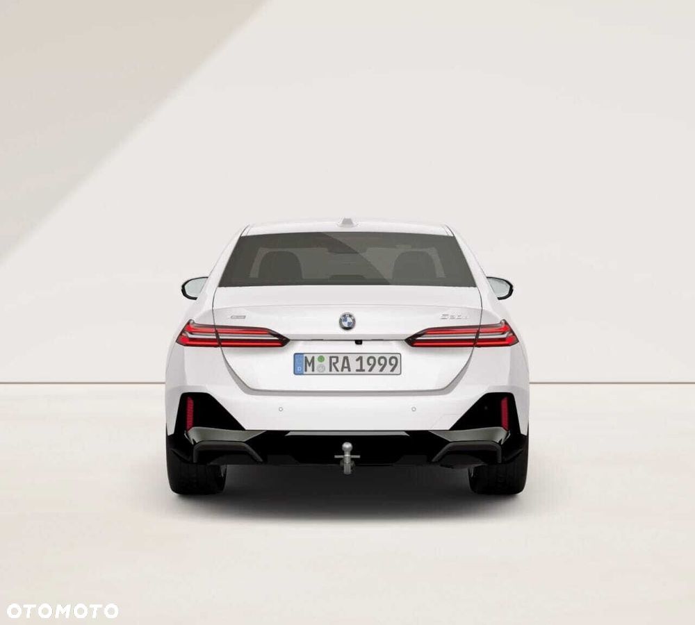 BMW Seria 5 520d xDrive mHEV M Sport - 5
