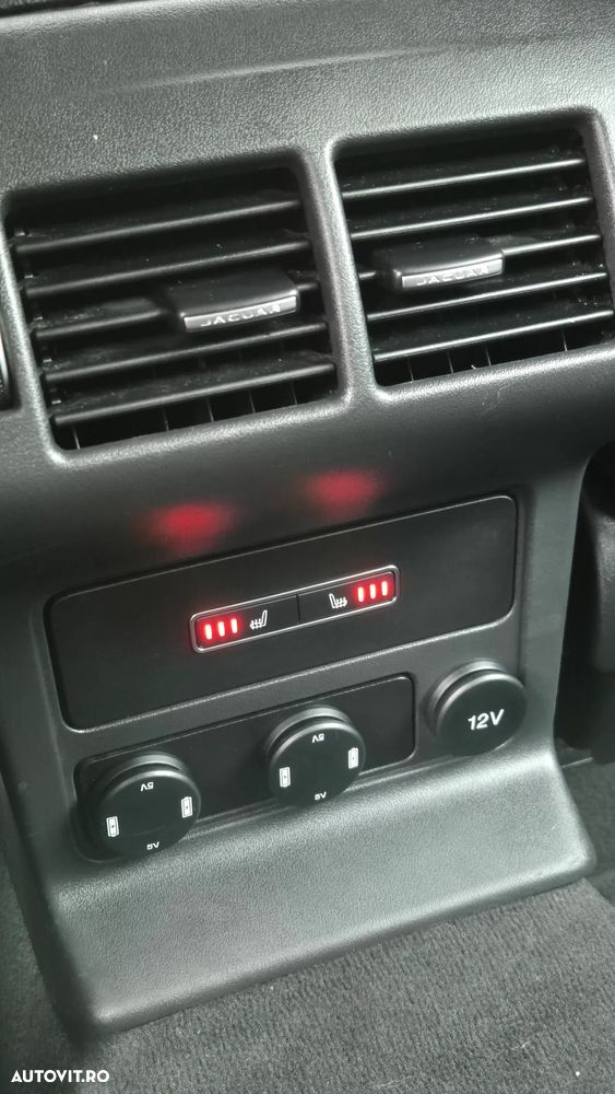 Jaguar F-Pace 20d AWD Aut. Prestige - 11