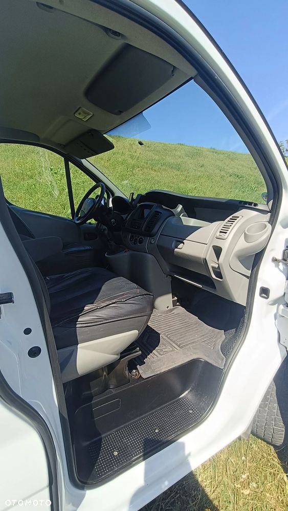 Renault Trafic - 8