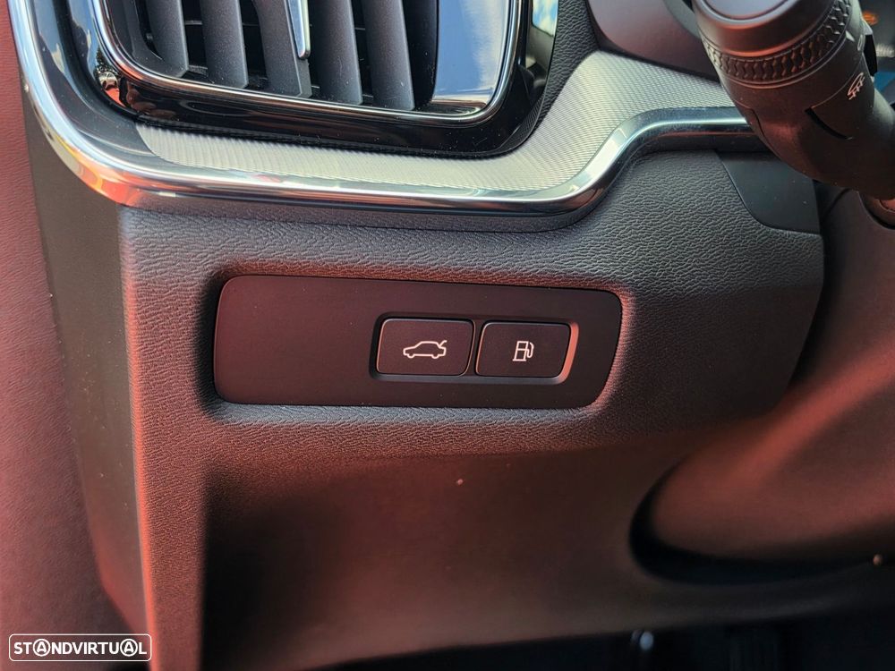 Volvo S60 2.0 T8 PHEV Plus Bright AWD - 23