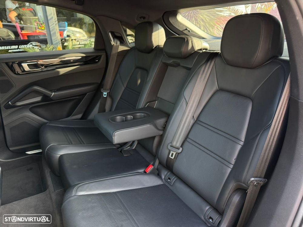 Porsche Cayenne Coupé E-Hybrid Tiptronic S - 27