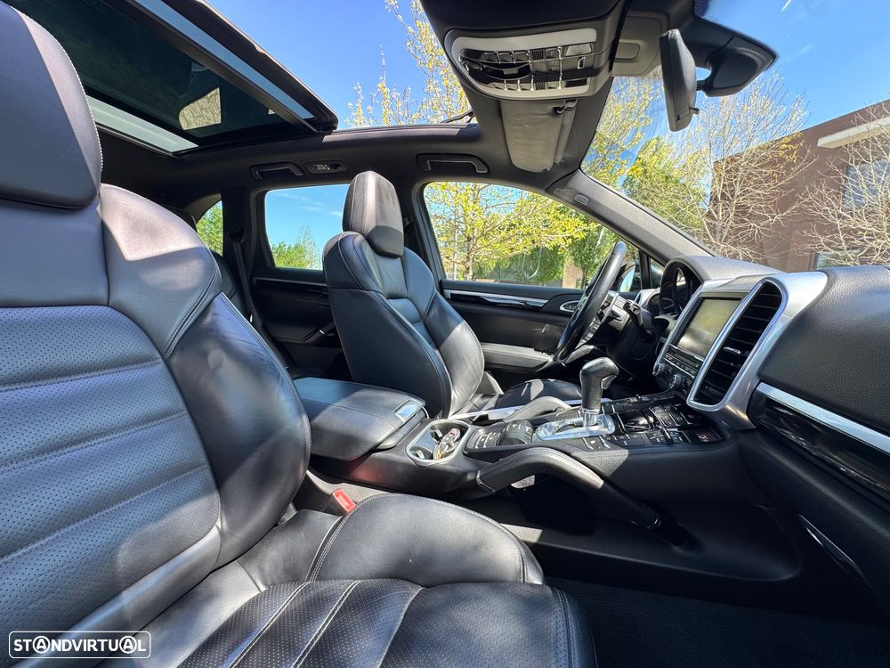 Porsche Cayenne S - 5