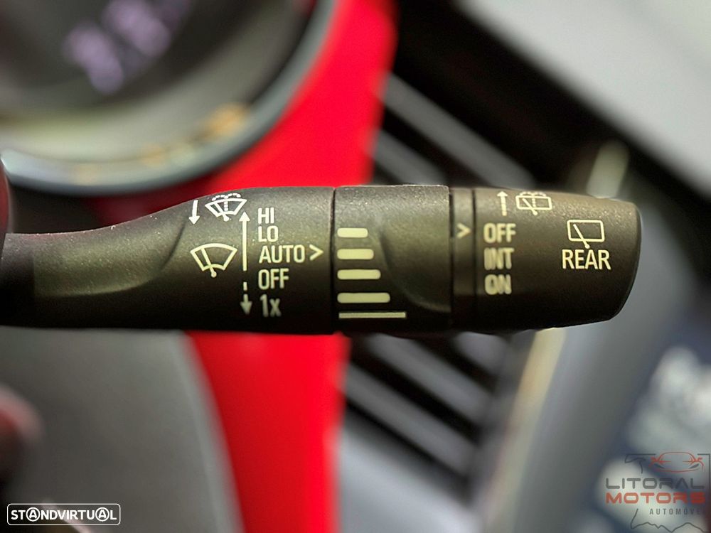 Opel Crossland 1.2 T GS Line Aut. - 24