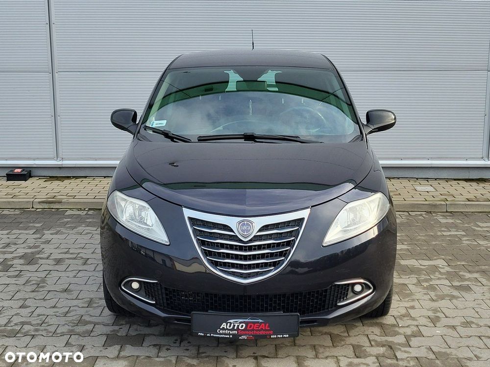 Lancia Ypsilon - 6