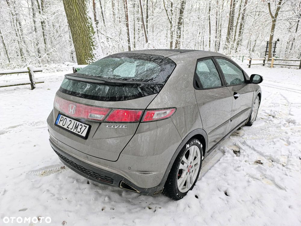 Honda Civic 1.8 Executive - 5