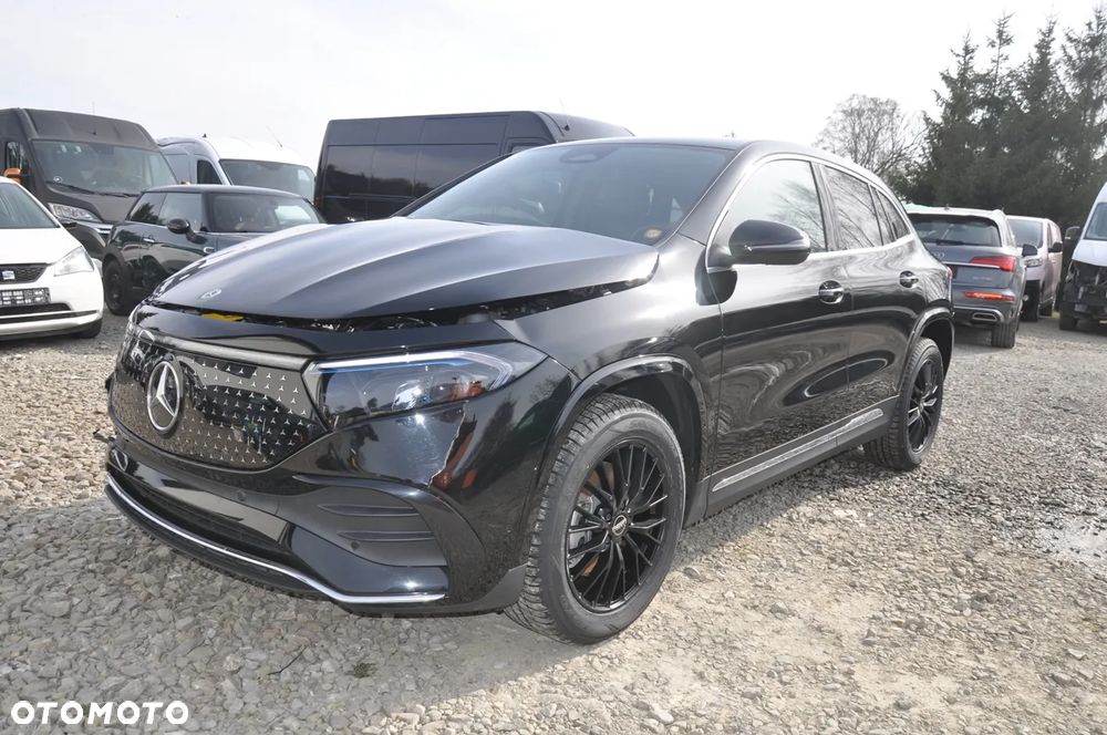 Mercedes-Benz EQA 250+ AMG Line - 17