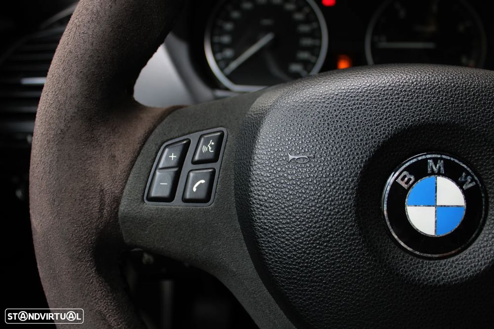 BMW 123 d Limited Edition Lifestyle c/ M Sport Pack - 34