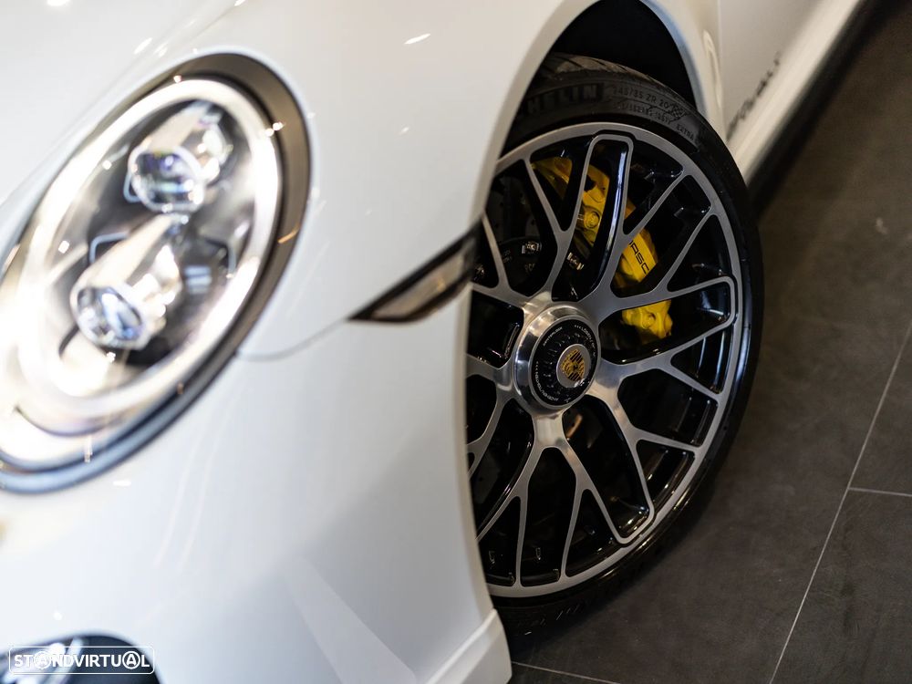 Porsche 911 (991) Turbo S Cabriolet - 21