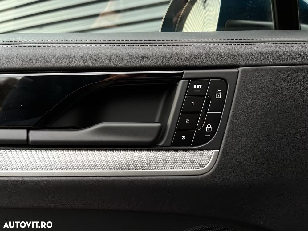 Porsche Cayenne Coupe E-Hybrid - 18