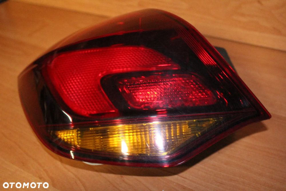 LAMPA LEWA TYLNA LEWY TYŁ W BŁOTNIK !CIEMNA! OPEL ASTRA J HATCHBACK 5 DRZWI EUROPA ORYGINALNA - 3