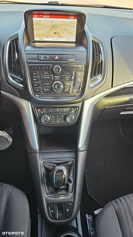 Opel Zafira - 14