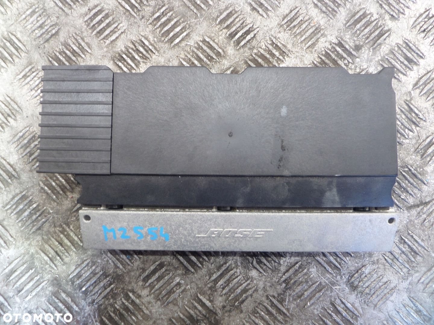 WZMACNIACZ BOSE AUDI A6 C6 4F0035223F 4F0910223F SPRAWNY - 1