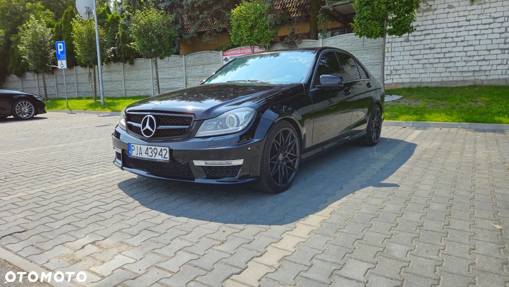 Mercedes-Benz Klasa C 200 CGI BlueEff Avantgarde - 5