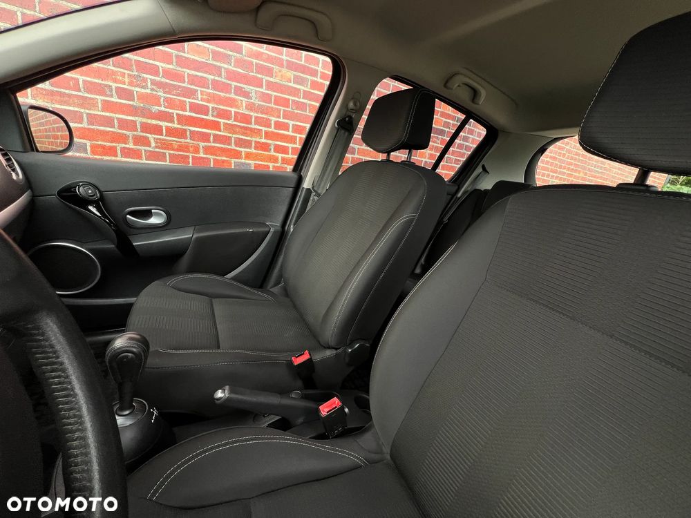 Renault Clio - 13