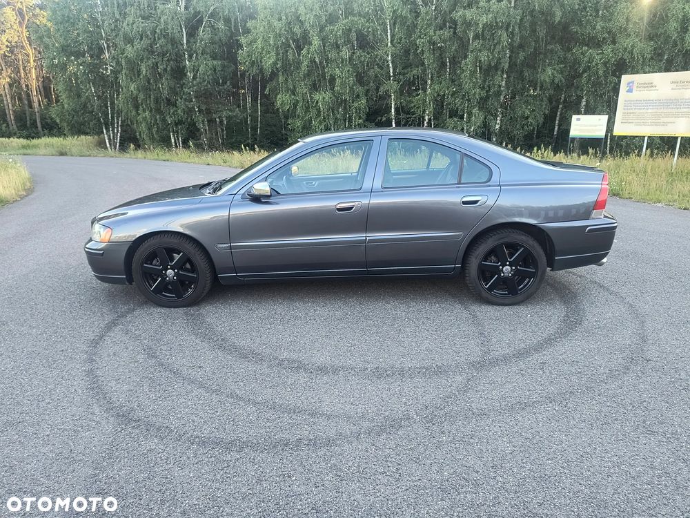 Volvo S60 2.5T AWD Edition - 4