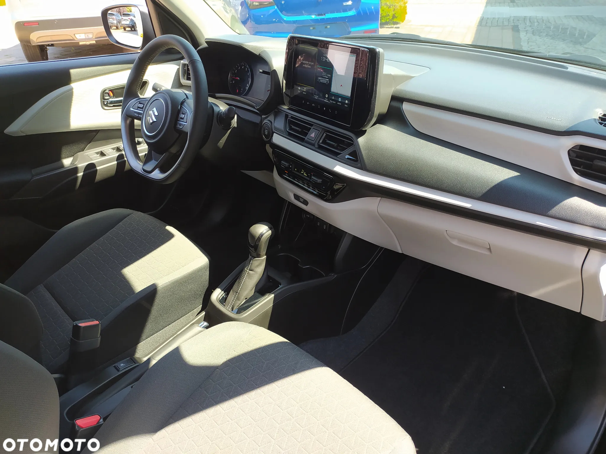 Suzuki Swift 1.2 Dualjet SHVS Premium Plus CVT - 22