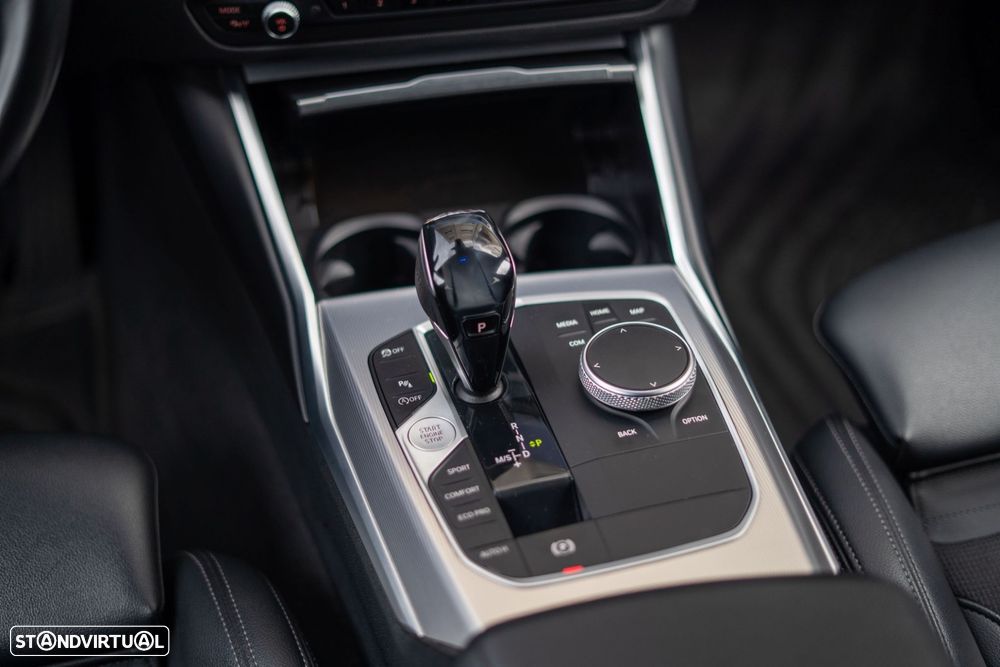 BMW 320 d Line Sport Shadow Auto - 36