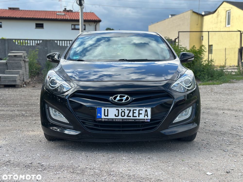 Hyundai i30 1.6 CRDI Trend - 3