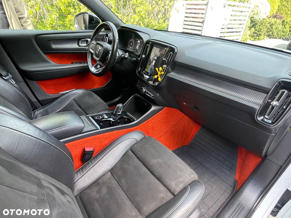 Volvo XC 40 - 18