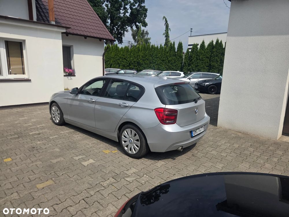 BMW Seria 1 116d DPF - 4