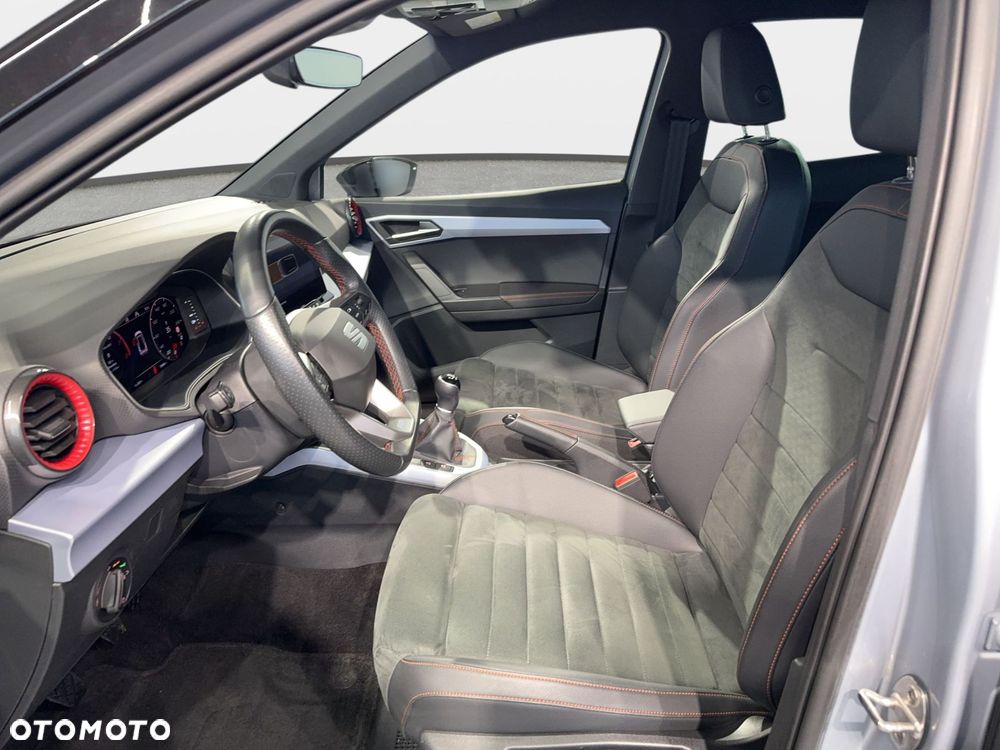 Seat Arona - 13