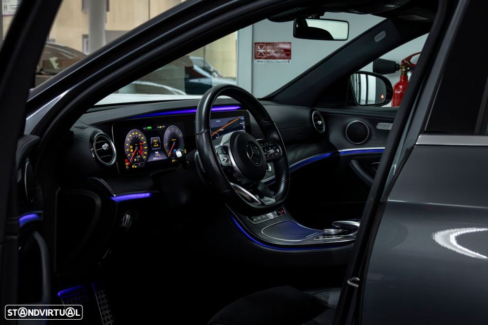 Mercedes-Benz E 300 de AMG Line - 12