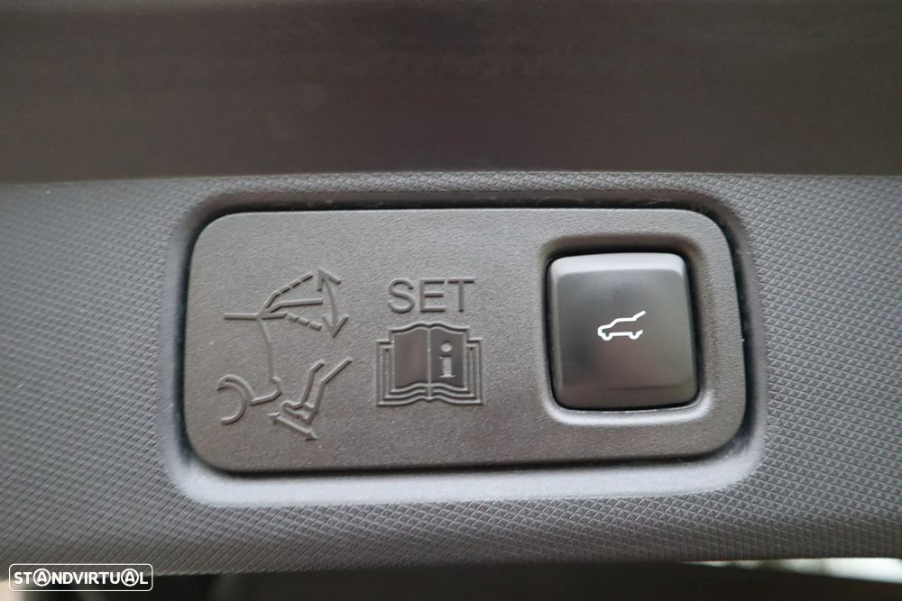 Ford Mustang Mach-E Standard - 14