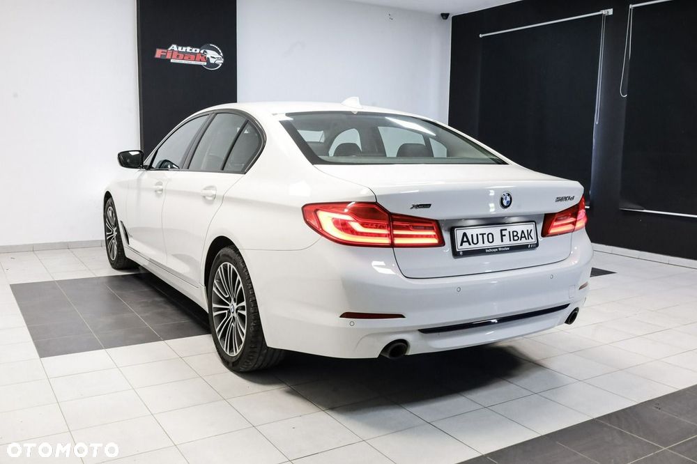 BMW Seria 5 520d xDrive Sport Line sport - 11