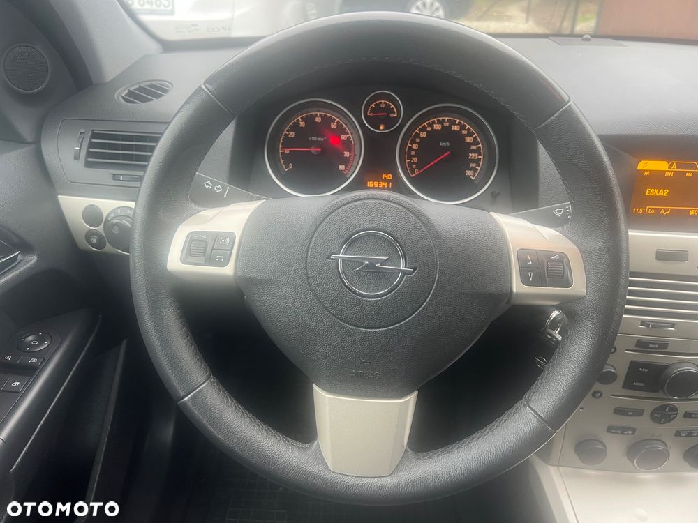 Opel Astra 1.6 - 18
