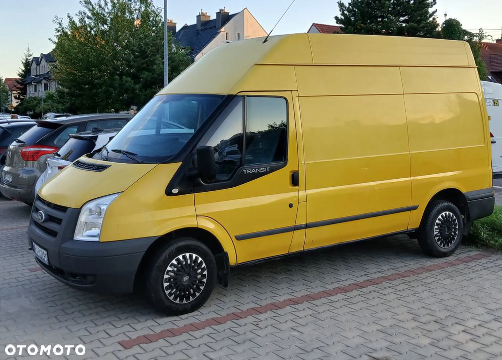 Ford Transit - 1