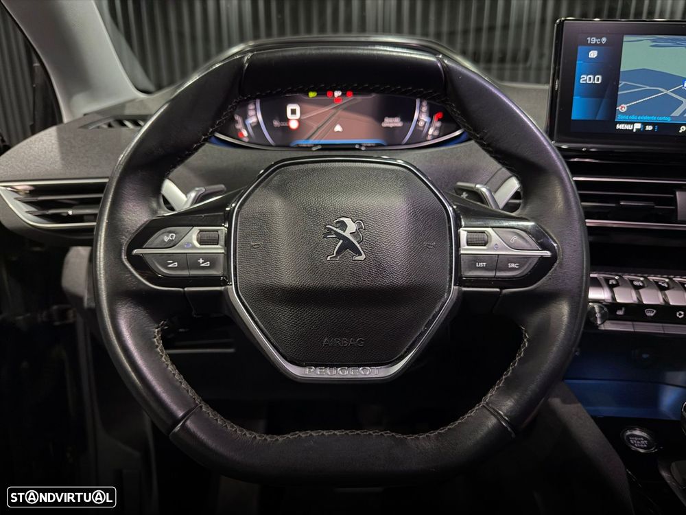 Peugeot 3008 1.2 PureTech Allure EAT8 - 18