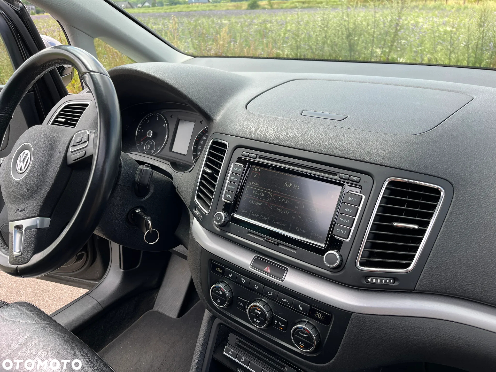 Volkswagen Sharan 2.0 TDI DSG Blue Motion Comfortline - 9