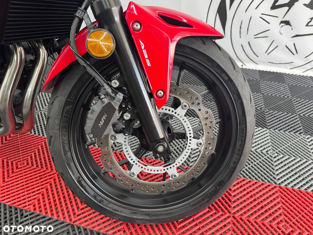 Honda CB - 33