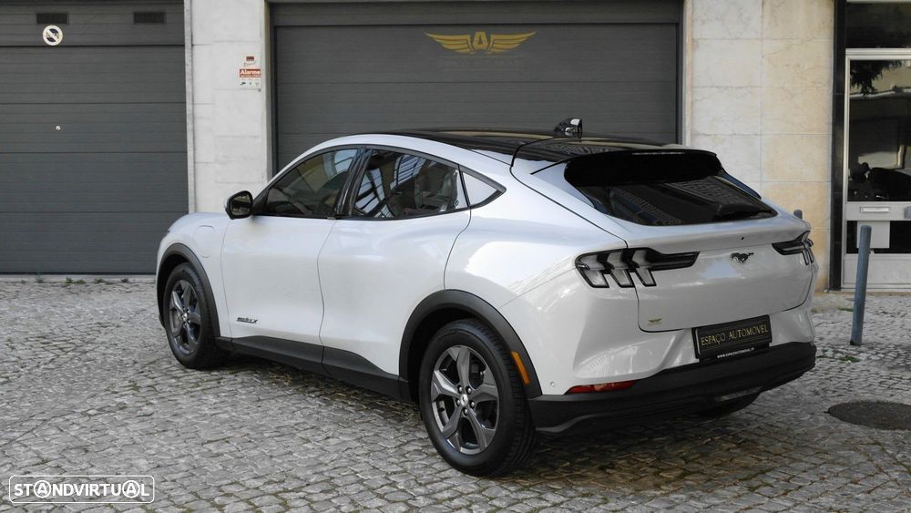 Ford Mustang Mach-E 98.7 kWh Premium - 11