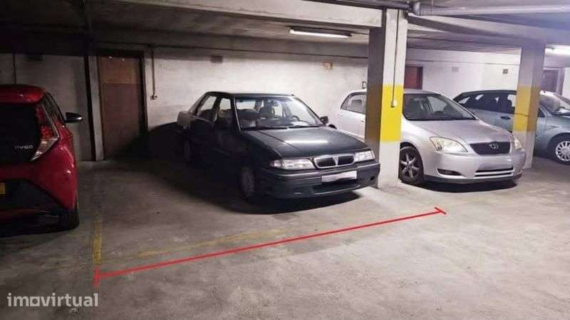 Lugar de Garagem com Arrecadação frchada - Grande imagem: 2/5