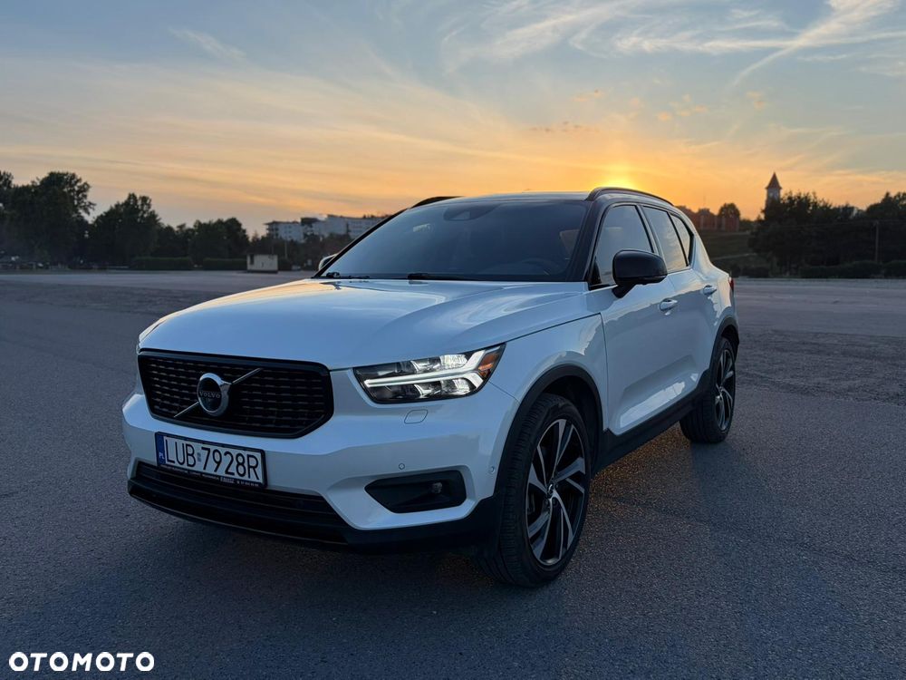 Volvo XC 40 T5 AWD R-Design - 1