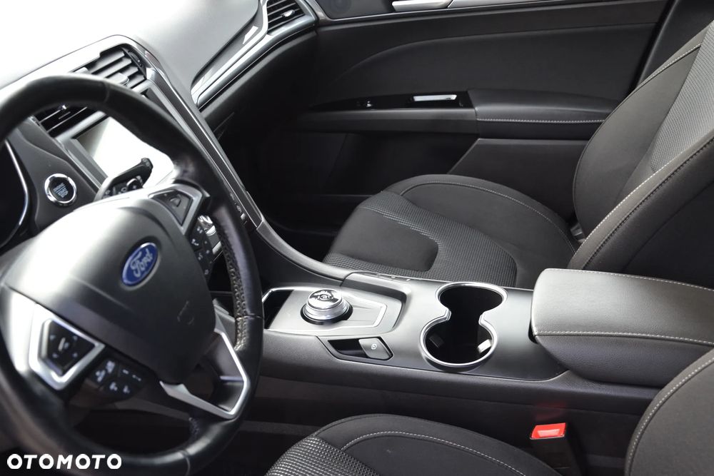 Ford Mondeo - 18
