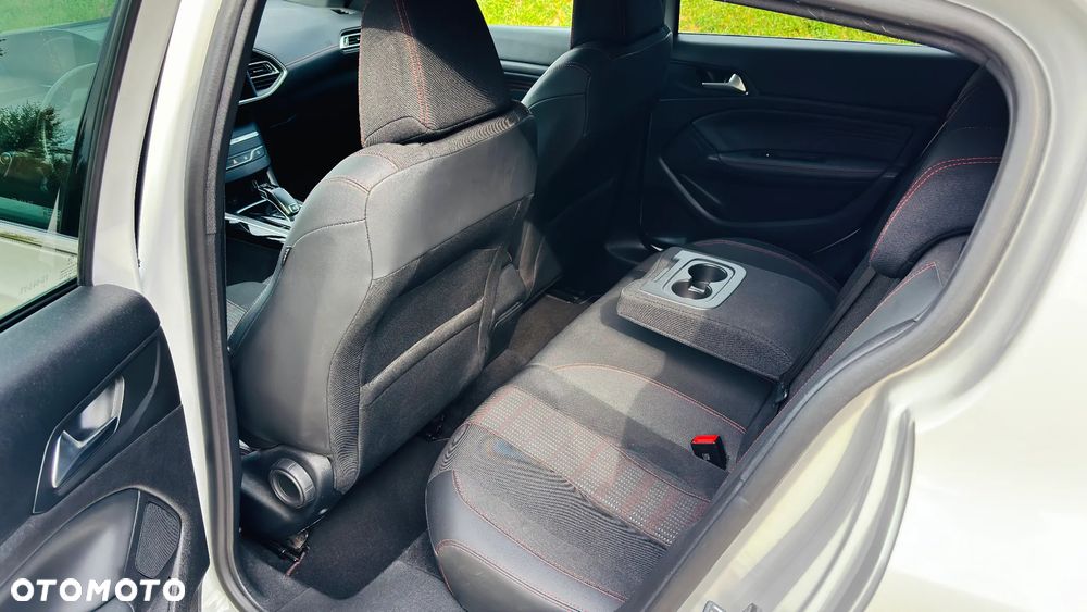 Peugeot 308 - 14