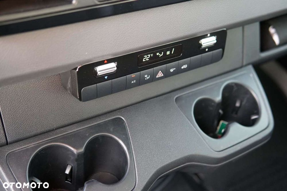 Mercedes-Benz Sprinter - 17