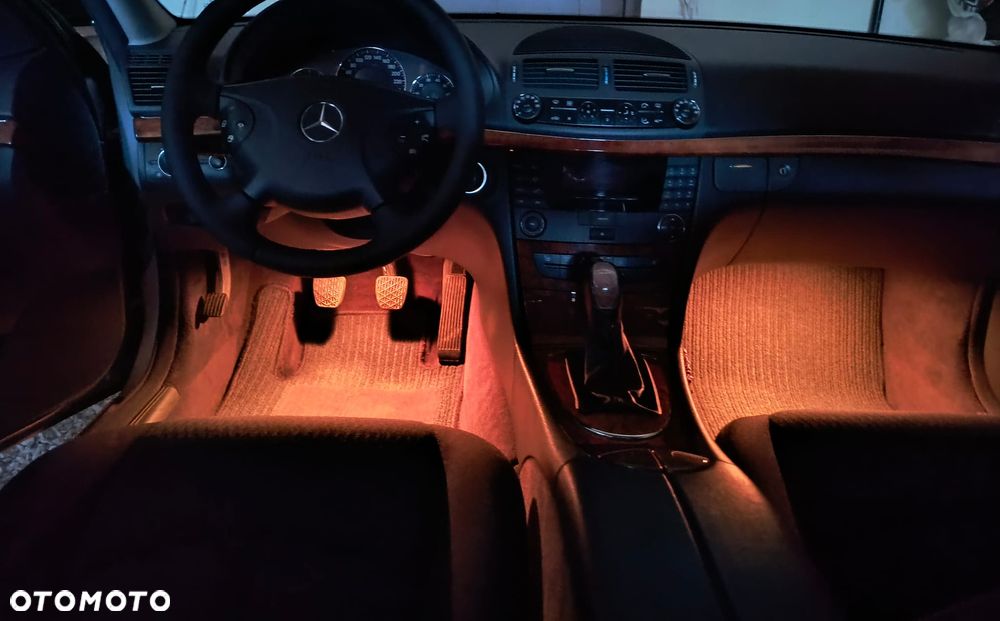 Mercedes-Benz Klasa E 200 Kompressor Elegance - 24