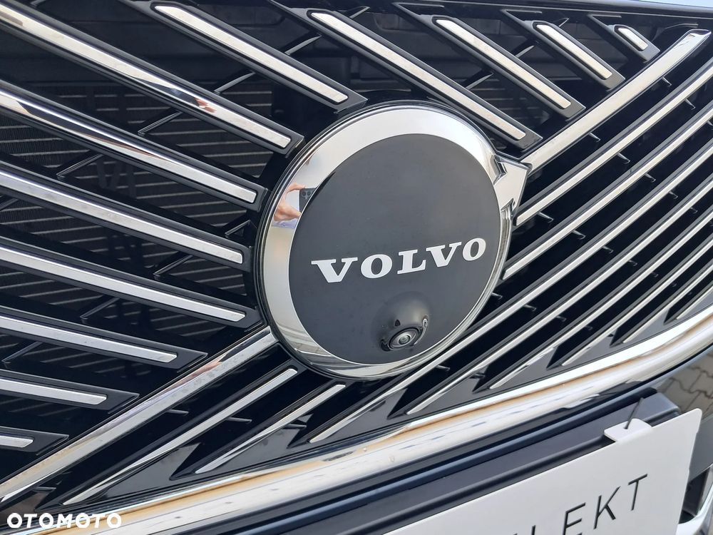 Volvo XC 90 T8 AWD Plug-In Hybrid Ultra Bright 7os - 40