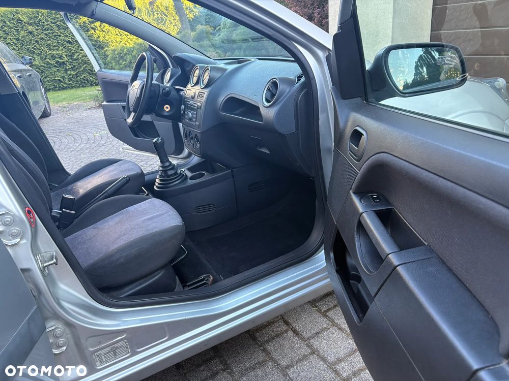Ford Fiesta 1.4 TDCI - 13