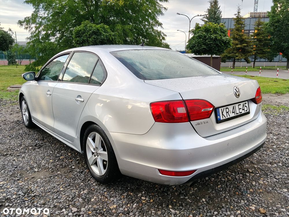 Volkswagen Jetta 1.6 TDI Comfortline Perfectline - 4