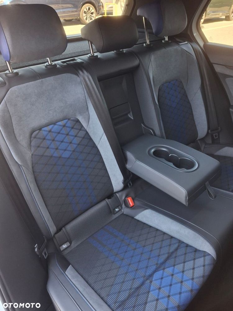 Volkswagen Golf - 17