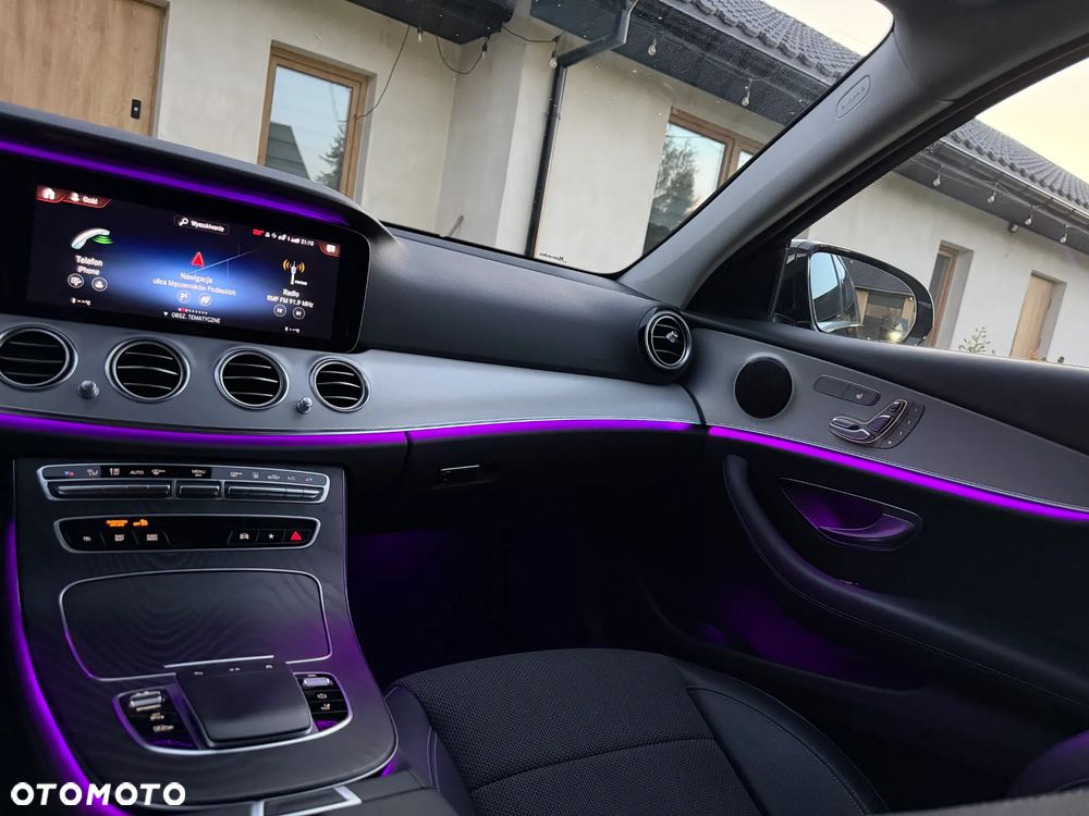 Mercedes-Benz Klasa E 300 de 4-Matic Avantgarde - 29