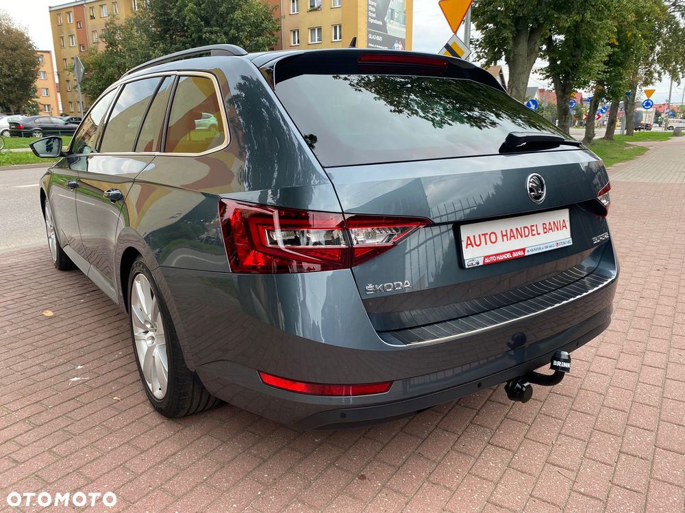 Skoda Superb 2.0 TDI Ambition - 29