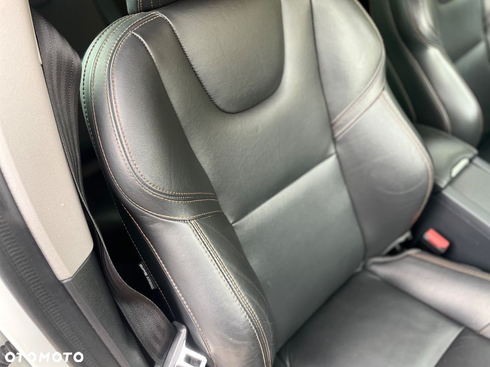 Volvo XC 60 D4 Geartronic Summum - 15