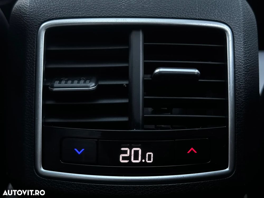 Kia Sportage 1.6 T-GDI PHEV 6AT 4x4 GT Line - 24